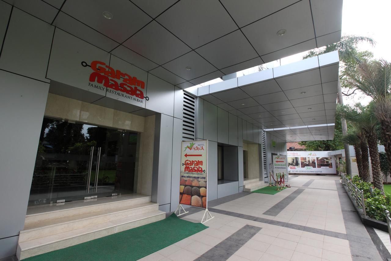 Motel Visava Mahad Bagian luar foto