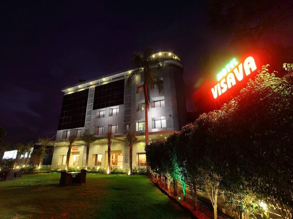 Motel Visava Mahad Bagian luar foto
